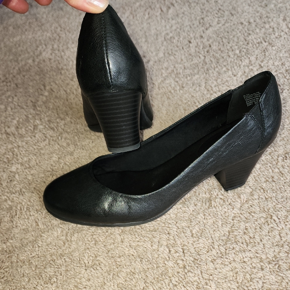Black Women's Pumps 9